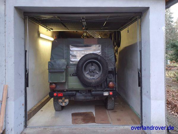 Mein Bundeswehr-Fahrzeug ist zu Hause: Mercedes Wolf in der Garage